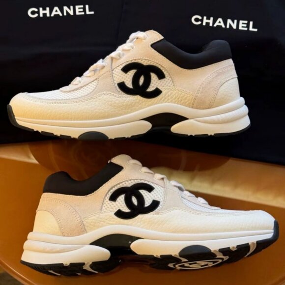 CHANEL 22K Autumn/Winter Black and White Panda Mesh - Picture 1 of 6
